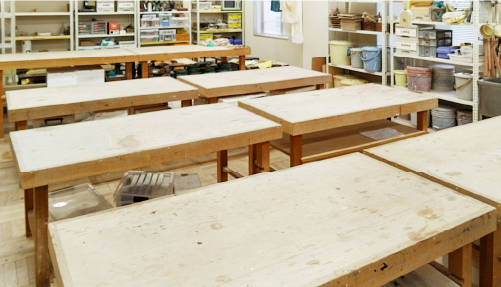 陶芸用教室の施設風景